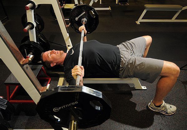 bench press 2