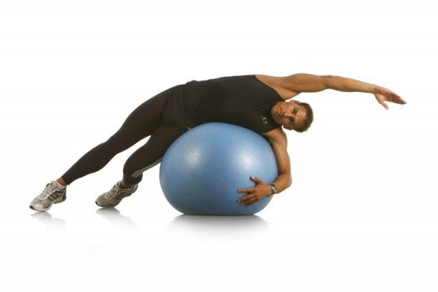 estirar-lateral-fitball